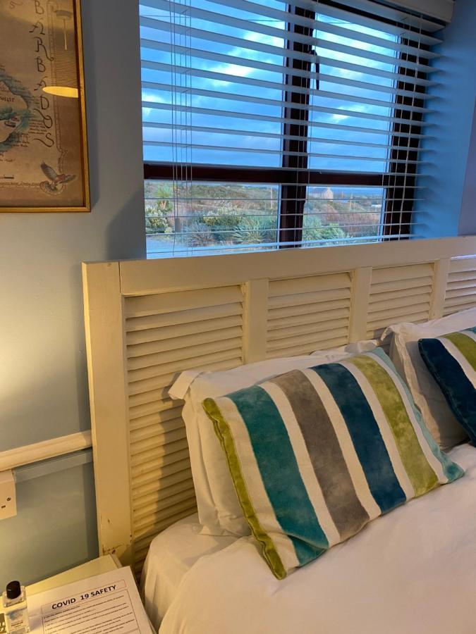 Blackthorn Farm Bed & Breakfast Holyhead Dış mekan fotoğraf