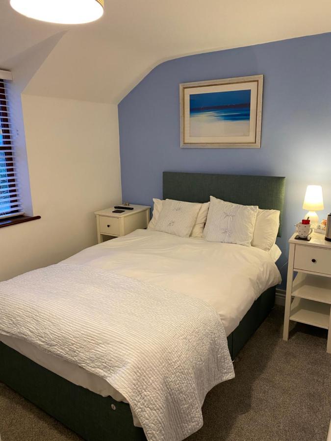 Blackthorn Farm Bed & Breakfast Holyhead Dış mekan fotoğraf