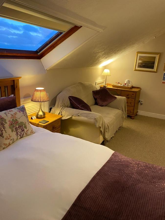 Blackthorn Farm Bed & Breakfast Holyhead Dış mekan fotoğraf