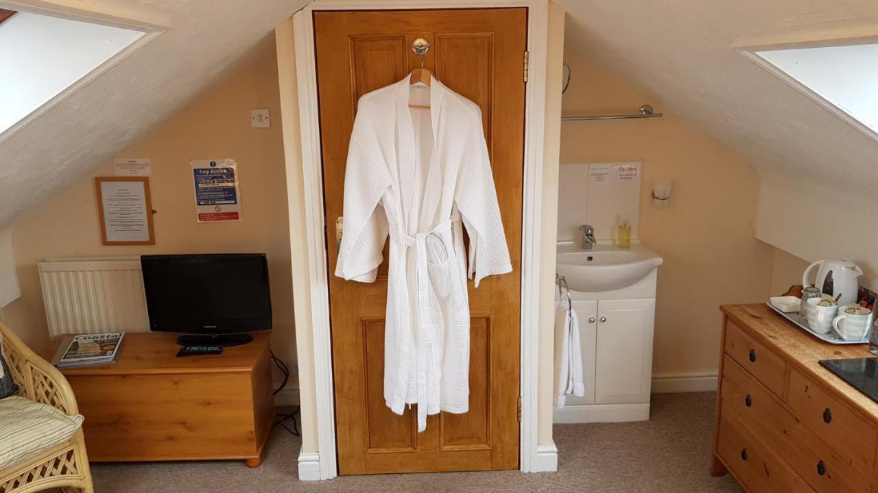 Blackthorn Farm Bed & Breakfast Holyhead Dış mekan fotoğraf