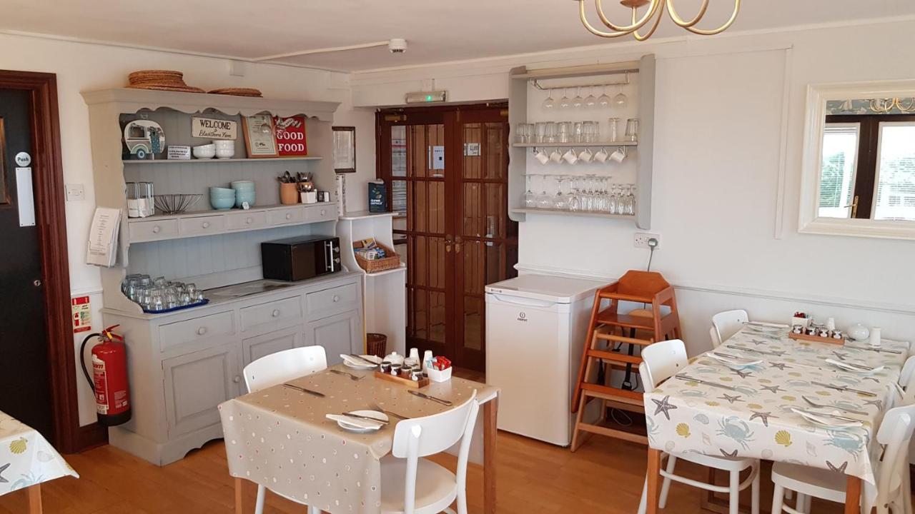 Blackthorn Farm Bed & Breakfast Holyhead Dış mekan fotoğraf